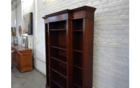 ETAGERE ACAJOU DE STYLE