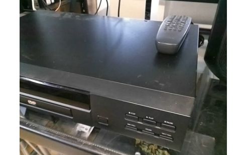 LECTEUR DVD PHILIPS RCA/PERITEL AVEC LETECOMMANDE