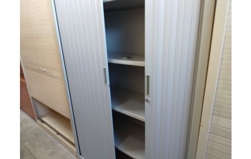 ARMOIRE RIDEAU Métallique avec cle