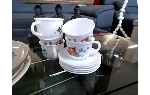 TASSE ARCOPAL + SOUCOUPES LOT DE 5