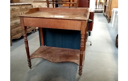 TABLE D'APPOINT pich pin dans l'état