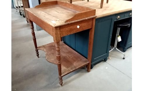 TABLE D'APPOINT pich pin dans l'état