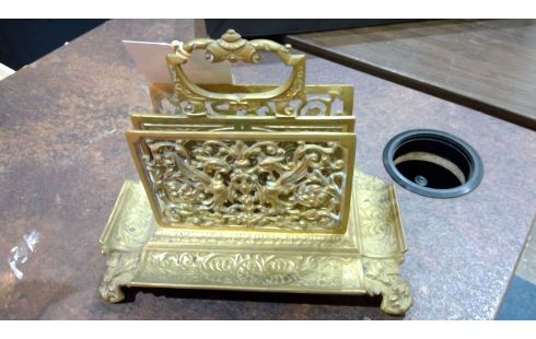 PORTE COURRIER ANCIEN LAITON