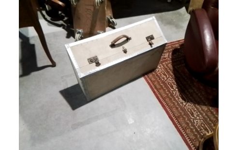 MALLE DE VOITURE ANCIENNE