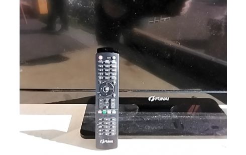 ECRAN LCD FUNAI 80CM TELEC OK TNT OK