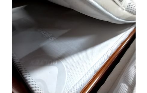 MATELAS +sommier 140x190 + pieds