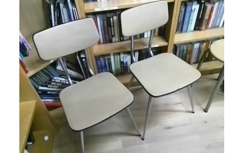 CHAISE DE CUISINE VINTAGE