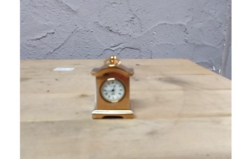 HORLOGE MINI À POSER