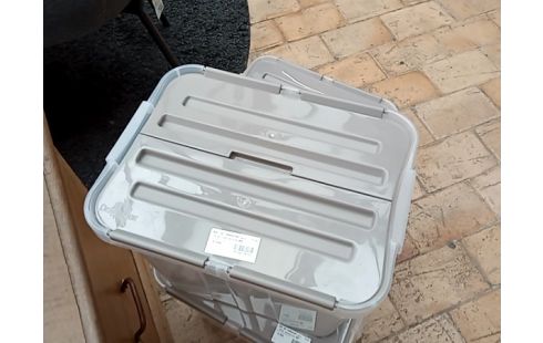 BAC DE TRANSPORT pvc avec couvercle