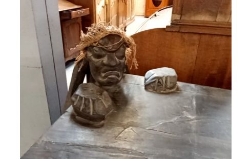 MEUBLE bois exotique