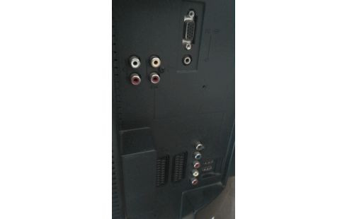 TELEVISEUR LCD SONY AVEC TELECOMMANDE PAS DE TNT HD