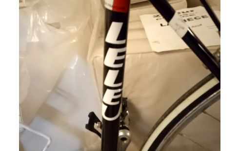 VELO DE COURSE leleu tricolore belgium