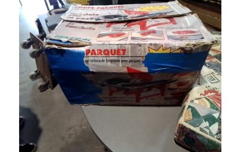 OUTIL DE JARDIN COUPE PARQUET