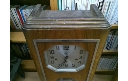 PENDULE MURALE SANS CLEF