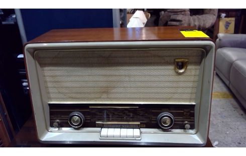 RADIO IM VINTAGE-STIL