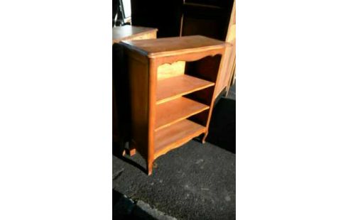 MUEBLE PEQUEÑO CON ESTANTES ROBLE