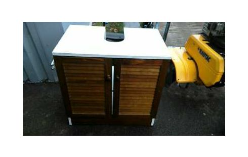 MEUBEL VOOR ONDER DE GOOTSTEEN