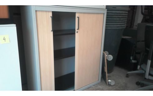 ARMOIRE METALLIQUE A RIDEAUX