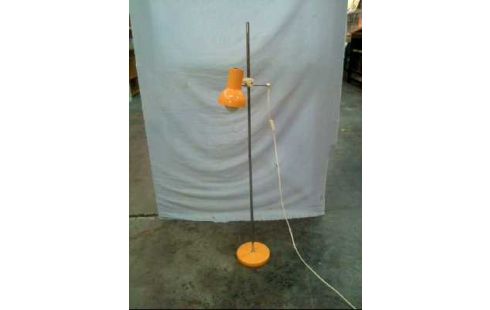 STEHLAMPE MID-CENTURY SENFGELB