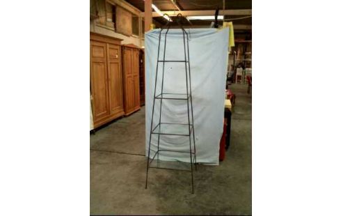 REGAL PYRAMIDE 4-EBENEN GLASBÖDEN