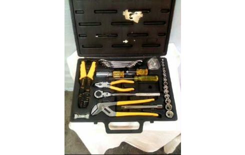 WERKZEUGKOFFER <BENCKISER>