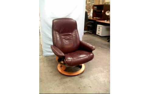 SESSEL DUNKEL-ROT LEDEROPT. VERST.BAR