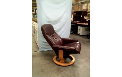 SESSEL DUNKEL-ROT LEDEROPT. VERST.BAR