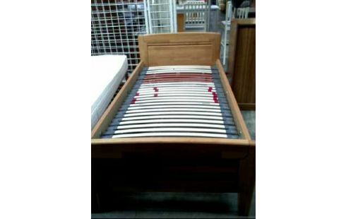 EINZELBETT HOLZ INKL. LATTEROST MATRATZE