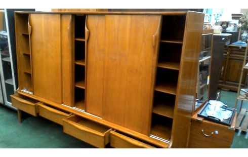 BUFFETKAST. DEENS DESIGN VINTAGE 4 DEUREN / 4 LADEN