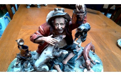 STATUE CAPO DI MONTE MANN MET PORZELLAN