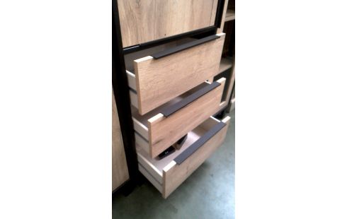 BUFFETKAST. 2 DEUREN