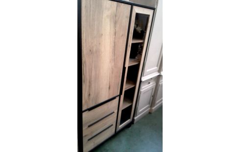 BUFFETKAST. 2 DEUREN