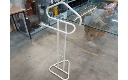 VALET DE NUIT EN L'ETAT