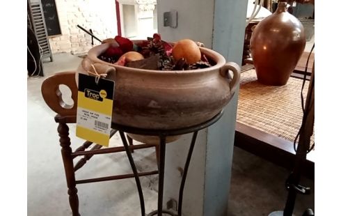 VASQUE SUR PIED METAL