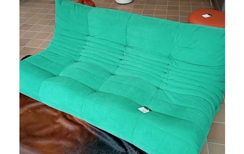 CANAPE TOGO LIGNE ROSET 2 PLACES VERT