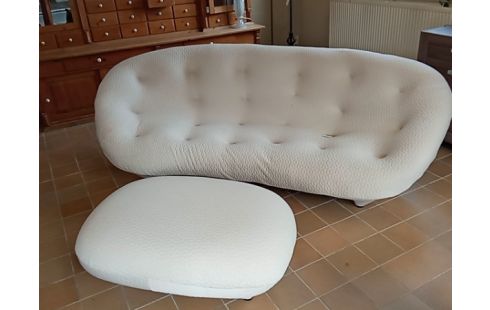 CANAPE PLOUM LIGNE ROSET + POUF TISSU BEIGE
