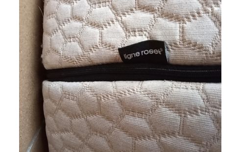 CANAPE PLOUM LIGNE ROSET + POUF TISSU BEIGE