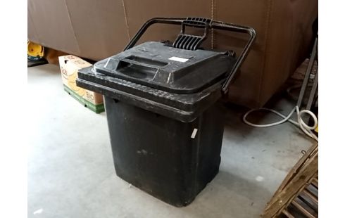 POUBELLE PVC NOIRE A ROULETTES