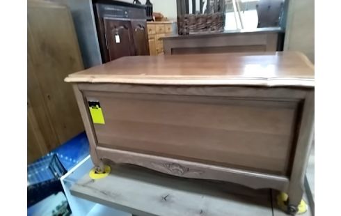 COFFRE A JOUETS RUSTIQUE