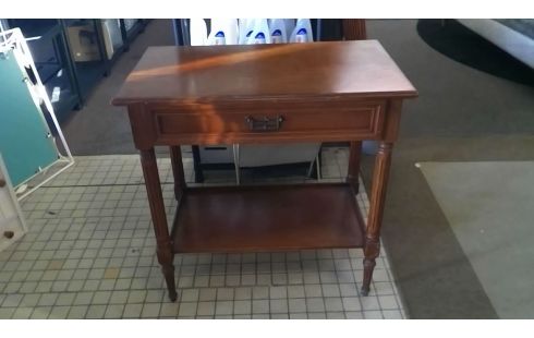 CONSOLA. ESTILO LUIS XVI