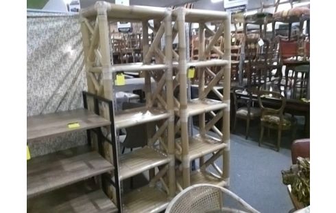 ETAGERE EN BAMBOU