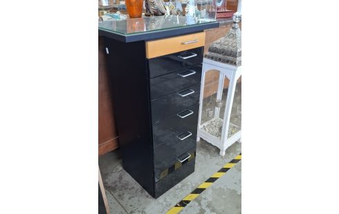 MEUBLE 7 TIROIRS LAQUEE NOIR 1 PLATEAU VITRE EN ETAT