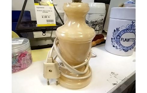 PIED DE LAMPE EN PIERRE