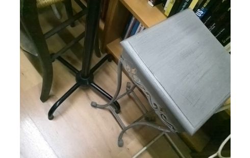 MEUBLE D'APPOINT GRIS