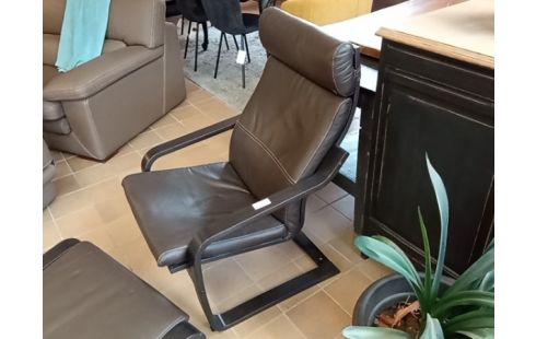 FAUTEUIL IKEA+REPOSE PIED CUIR BRUN