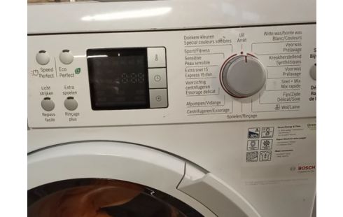 MACHINE A LAVER BOSCH LOGIXX 8