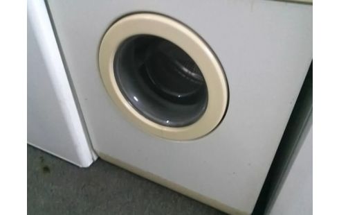 MACHINE A LAVER HUBLOT BOSCH