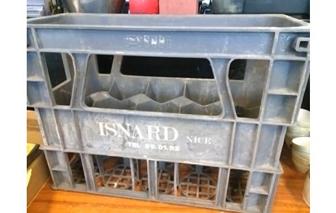 RANGE BOUTEILLES PLASTIQUE