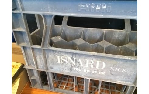 RANGE BOUTEILLES PLASTIQUE