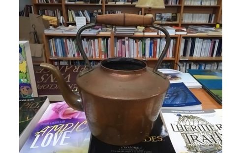 BOUILLOIRE ANCIENNE CUIVRE